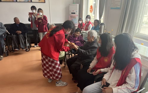 久久相伴又重陽 攜手共歡暖夕陽——校團(tuán)委赴謝家集養(yǎng)老服務(wù)中心開展慰問演出暨勞務(wù)服務(wù)活動